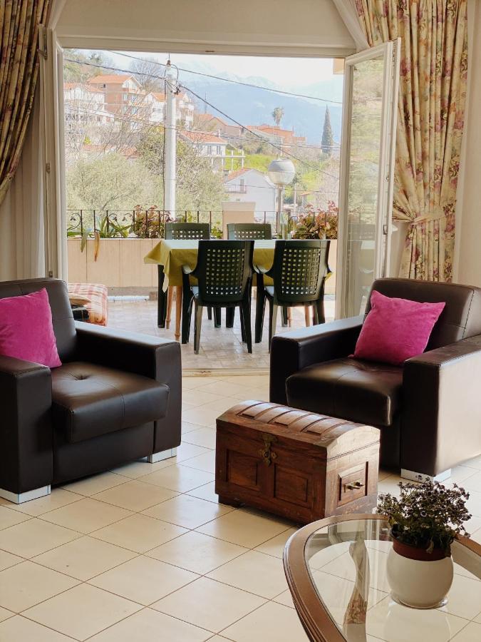 Apartments Sneki Baošići Eksteriør billede