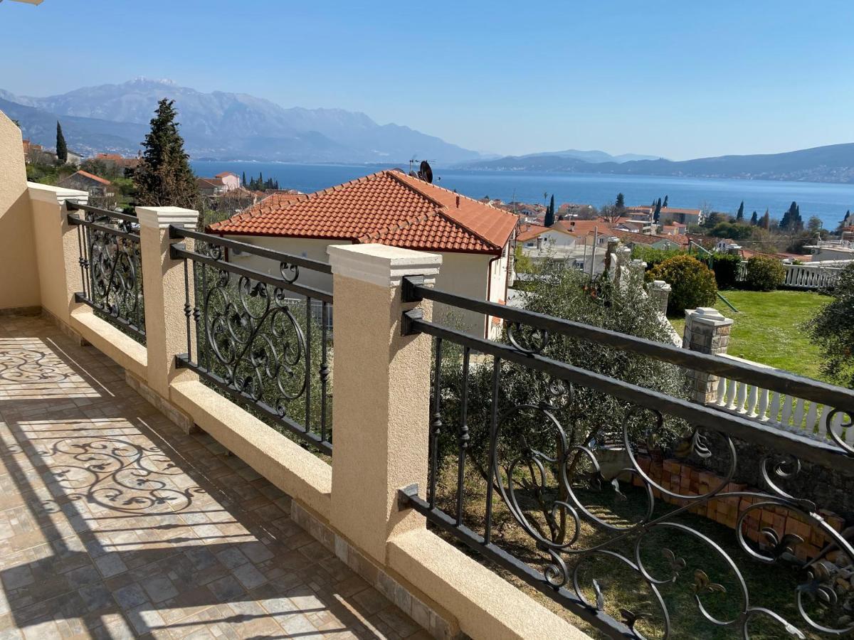 Apartments Sneki Baošići Eksteriør billede
