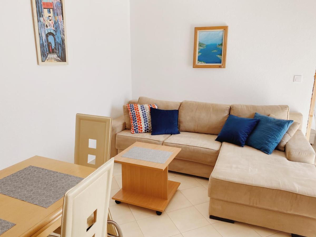 Apartments Sneki Baošići Eksteriør billede