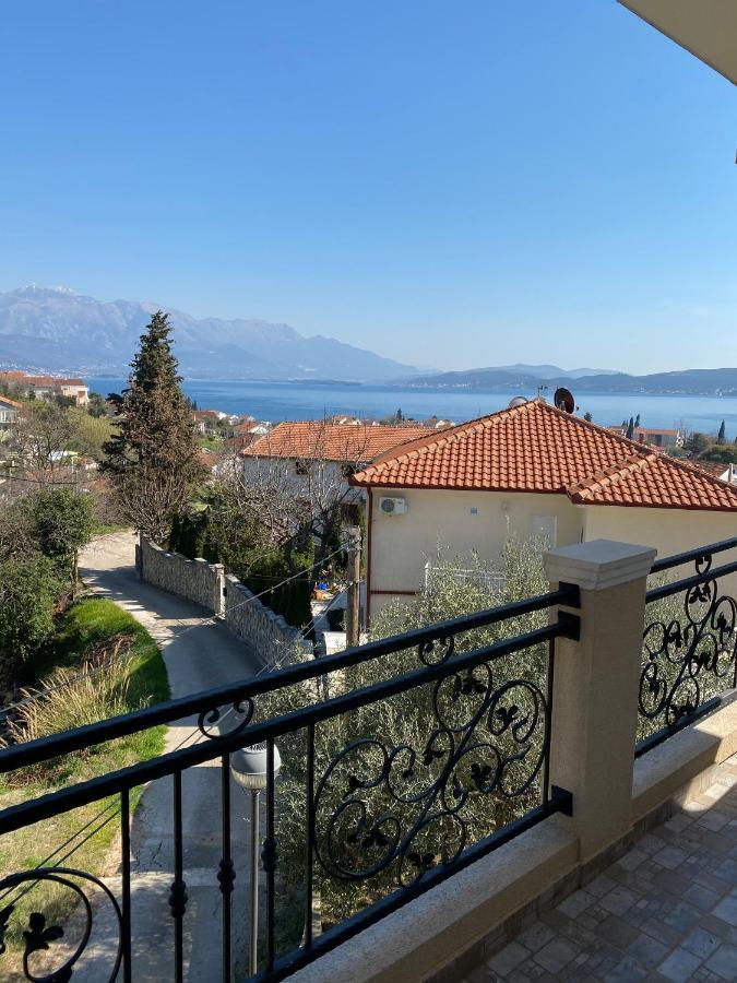 Apartments Sneki Baošići Eksteriør billede